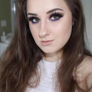 Meet your Posher, Nora